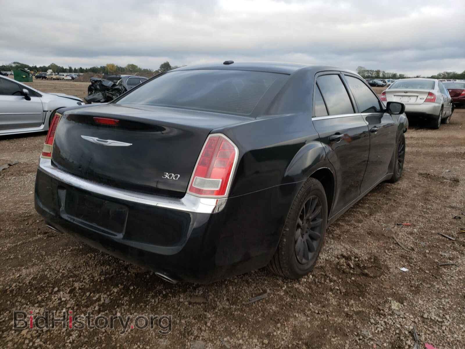 2012 CHRYSLER 300 - VIN: 2C3CCAAG6CH110464 - Фото 4