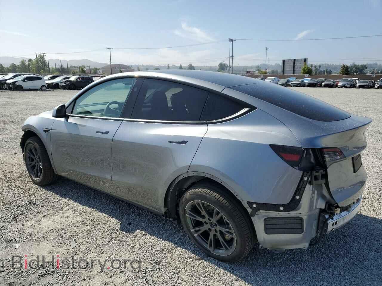 2025 TESLA MODEL Y - VIN: 7SAYGDED2SF219468 - Фото 2