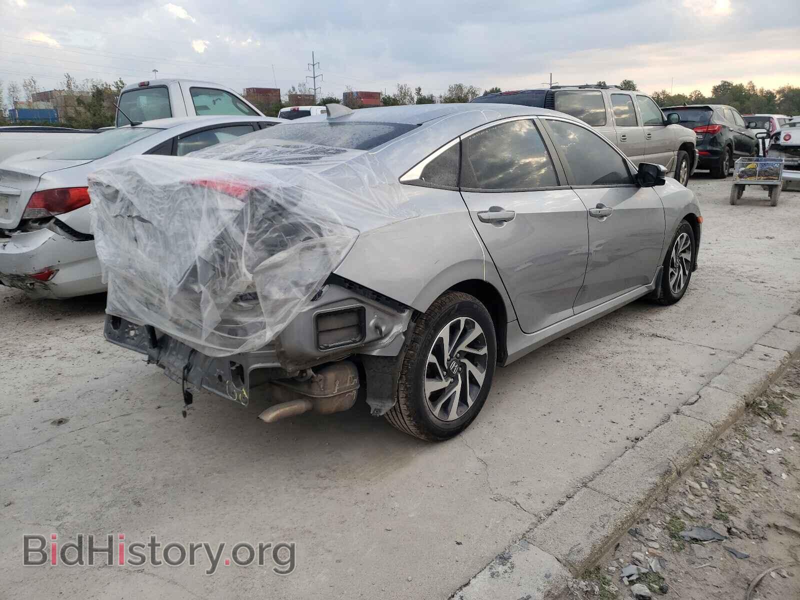 2017 HONDA CIVIC - VIN: 19XFC2F74HE038111 - Photo 4
