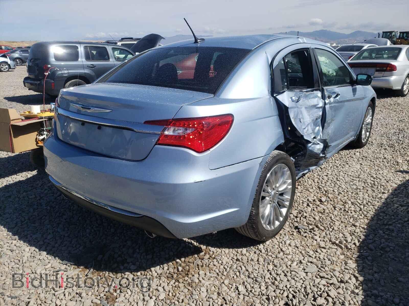 2012 CHRYSLER 200 - VIN: 1C3CCBCG6CN277773 - Фото 4