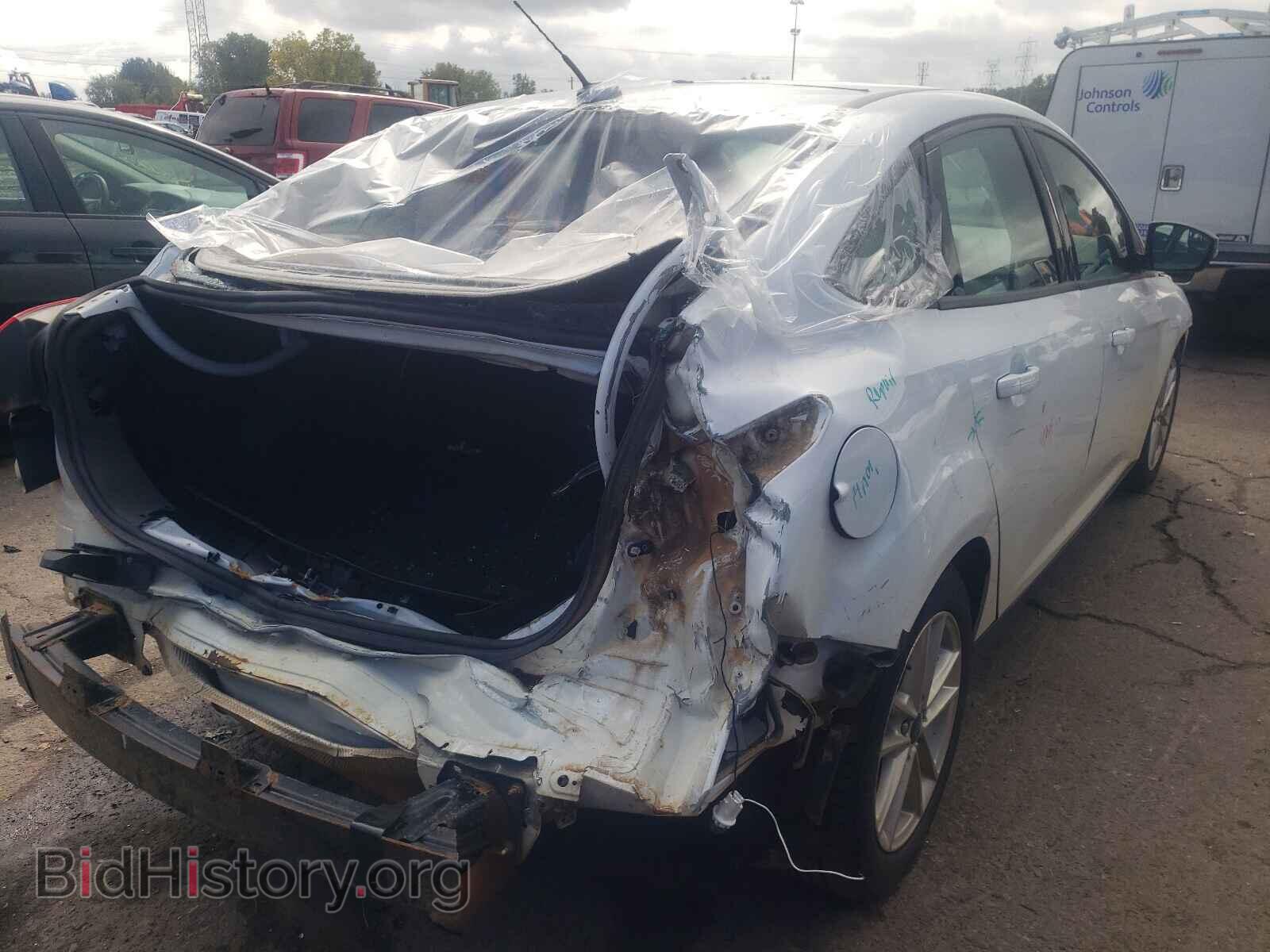 2016 FORD FOCUS - VIN: 1FADP3F25GL324020 - Photo 4