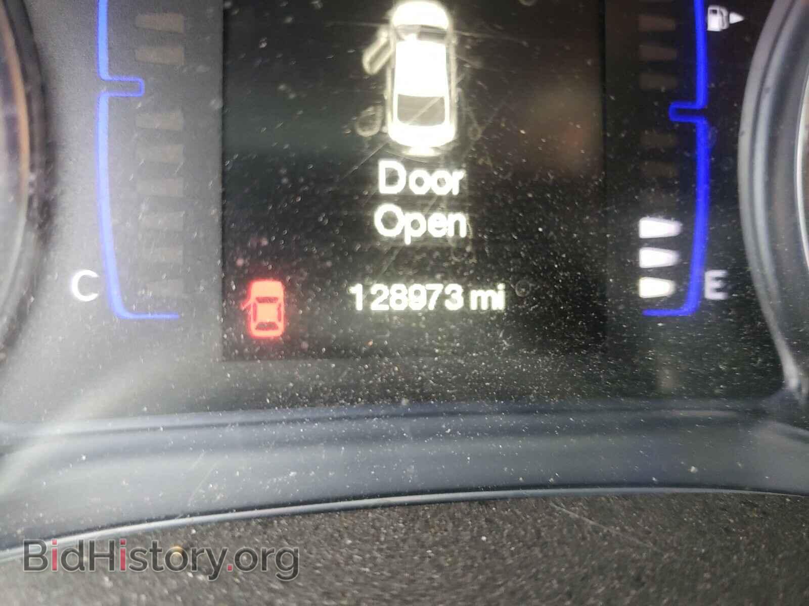 2015 CHRYSLER 200 - VIN: 1C3CCCAB2FN571219 - Фото 6