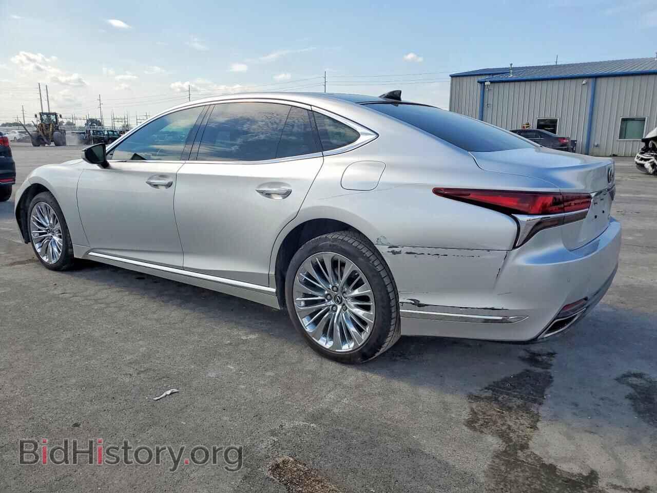 2018 LEXUS LS500 - VIN: JTHC5LFF3J5000976 - Photo 2