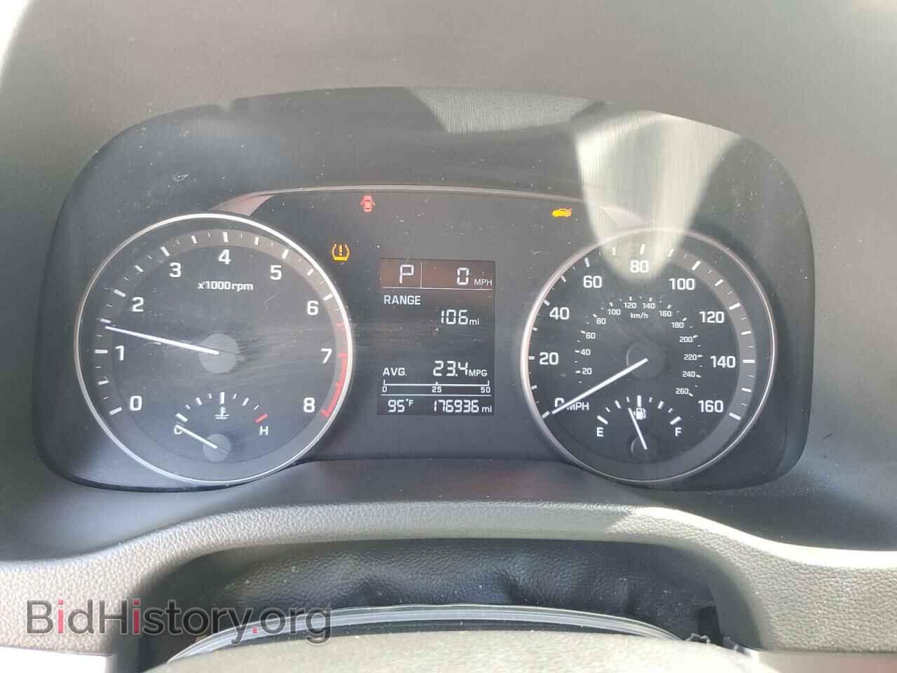 2017 HYUNDAI ELANTRA - VIN: 5NPD74LF3HH100676 - Фото 9