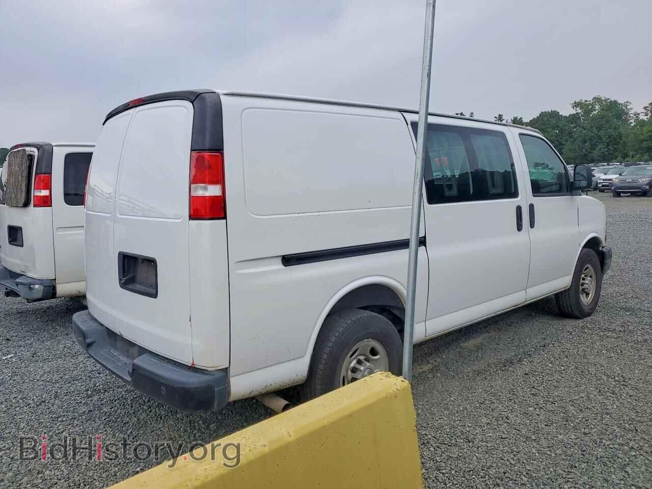 2021 CHEVROLET EXPRESS - VIN: 1GCWGAFP3M1228090 - Photo 3