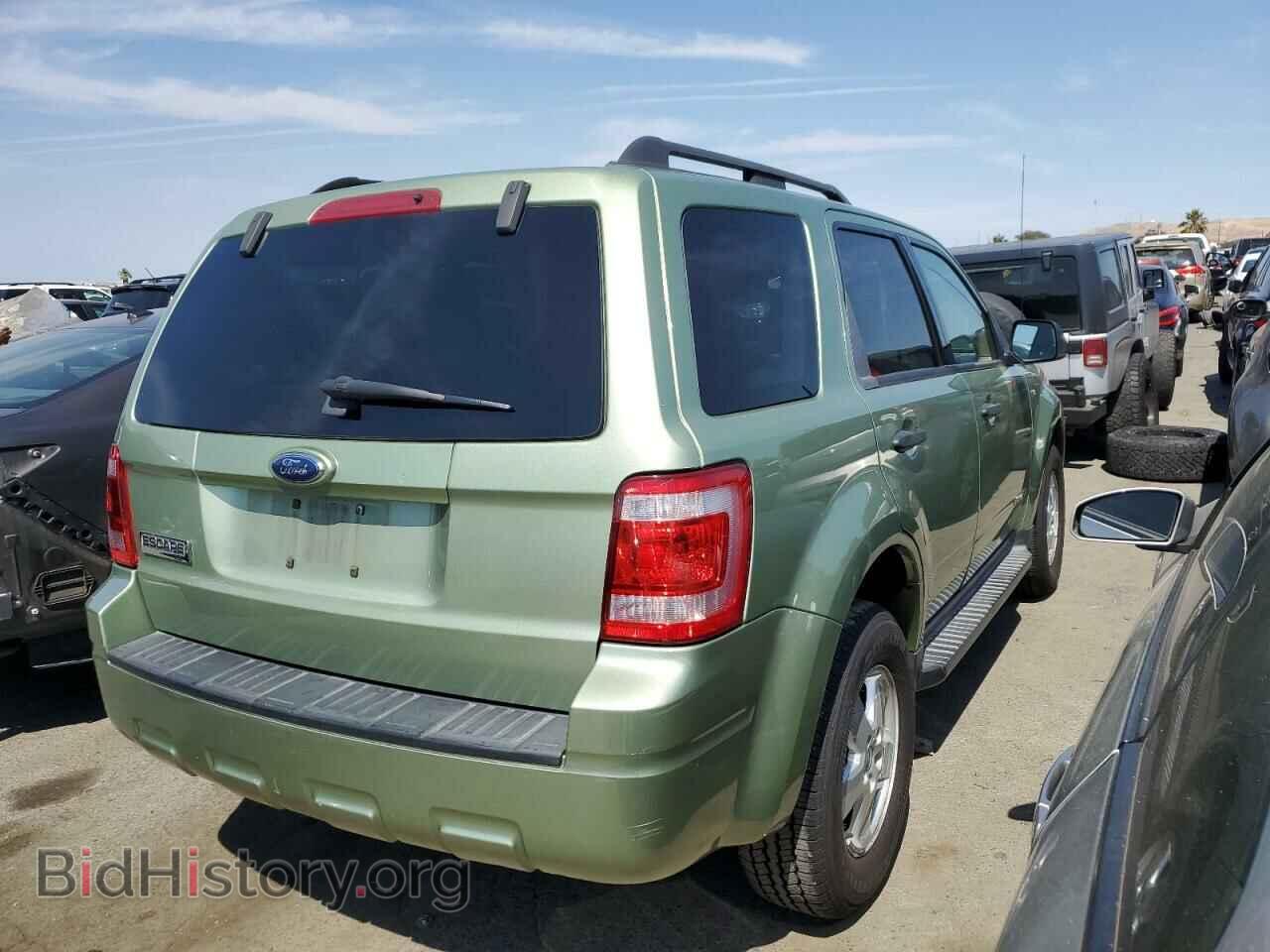 2008 FORD ESCAPE - VIN: 1FMCU03108KC06291 - Фото 3
