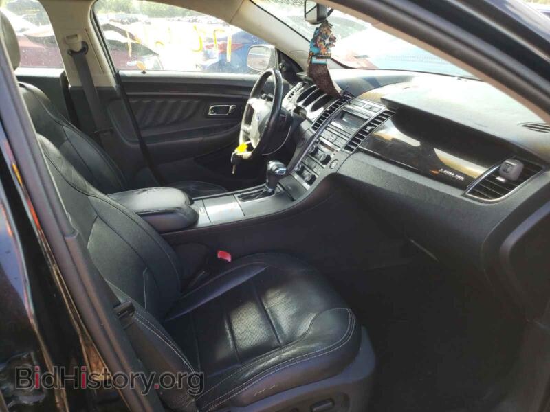 2011 Ford TAURUS (VIN 1FAHP2FW6BG151303) — photo 5 of 10
