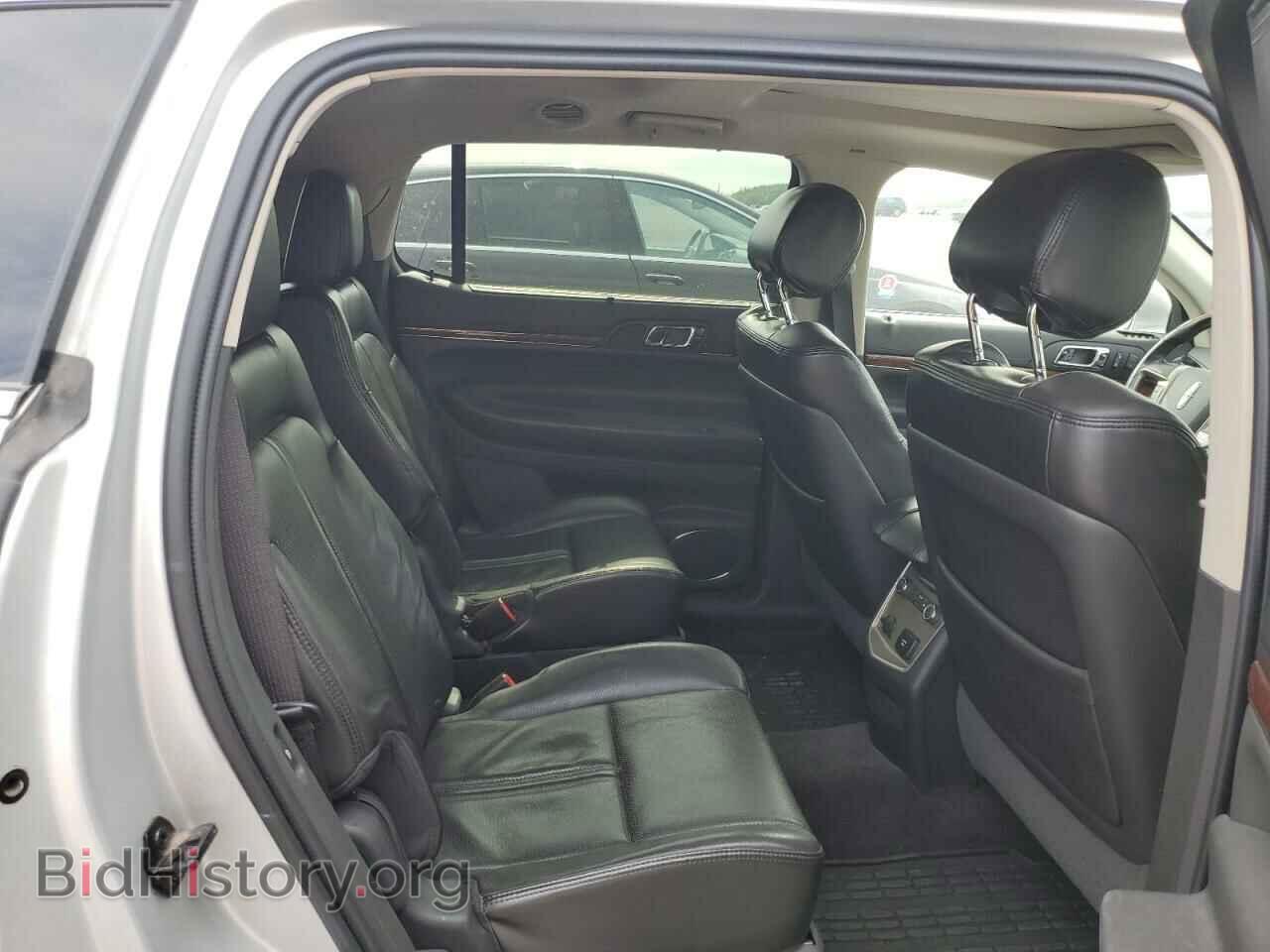 2011 LINCOLN MKT - VIN: 2LMHJ5AR4BBJ54643 - Photo 11