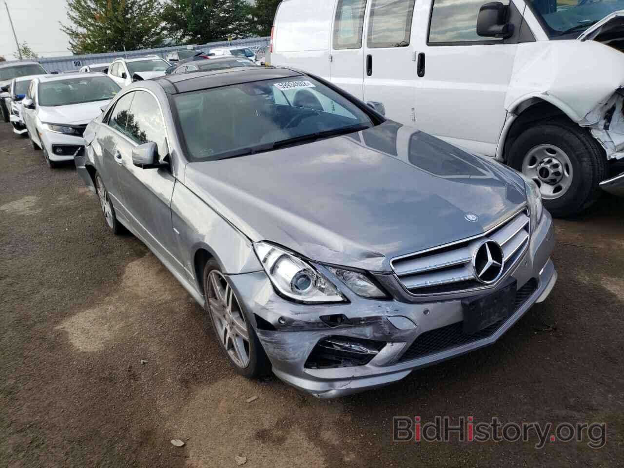 Photo WDDKJ5KB4CF157474 - MERCEDES-BENZ E-CLASS 2012