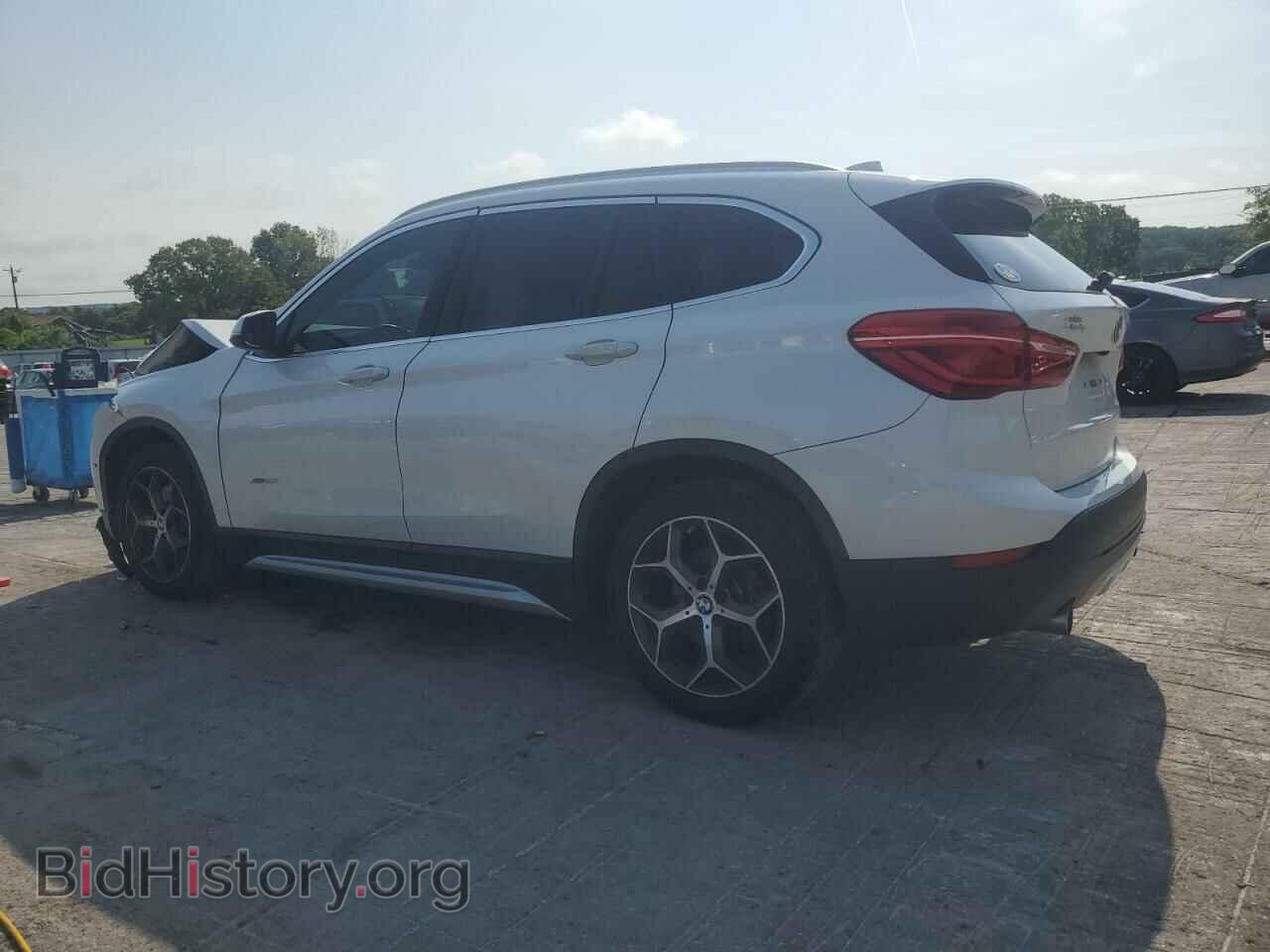 2017 BMW X1 - VIN: WBXHT3C33H5F86943 - Фото 2