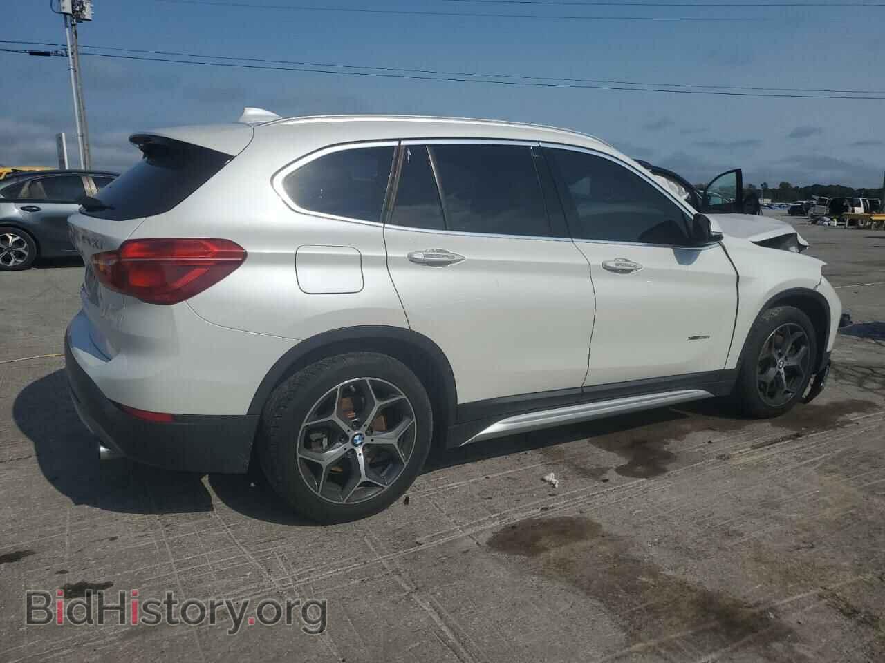 2017 BMW X1 - VIN: WBXHT3C33H5F86943 - Фото 3
