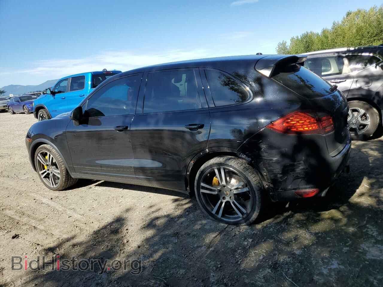 2011 PORSCHE CAYENNE - VIN: WP1AC2A25BLA82962 - Фото 2