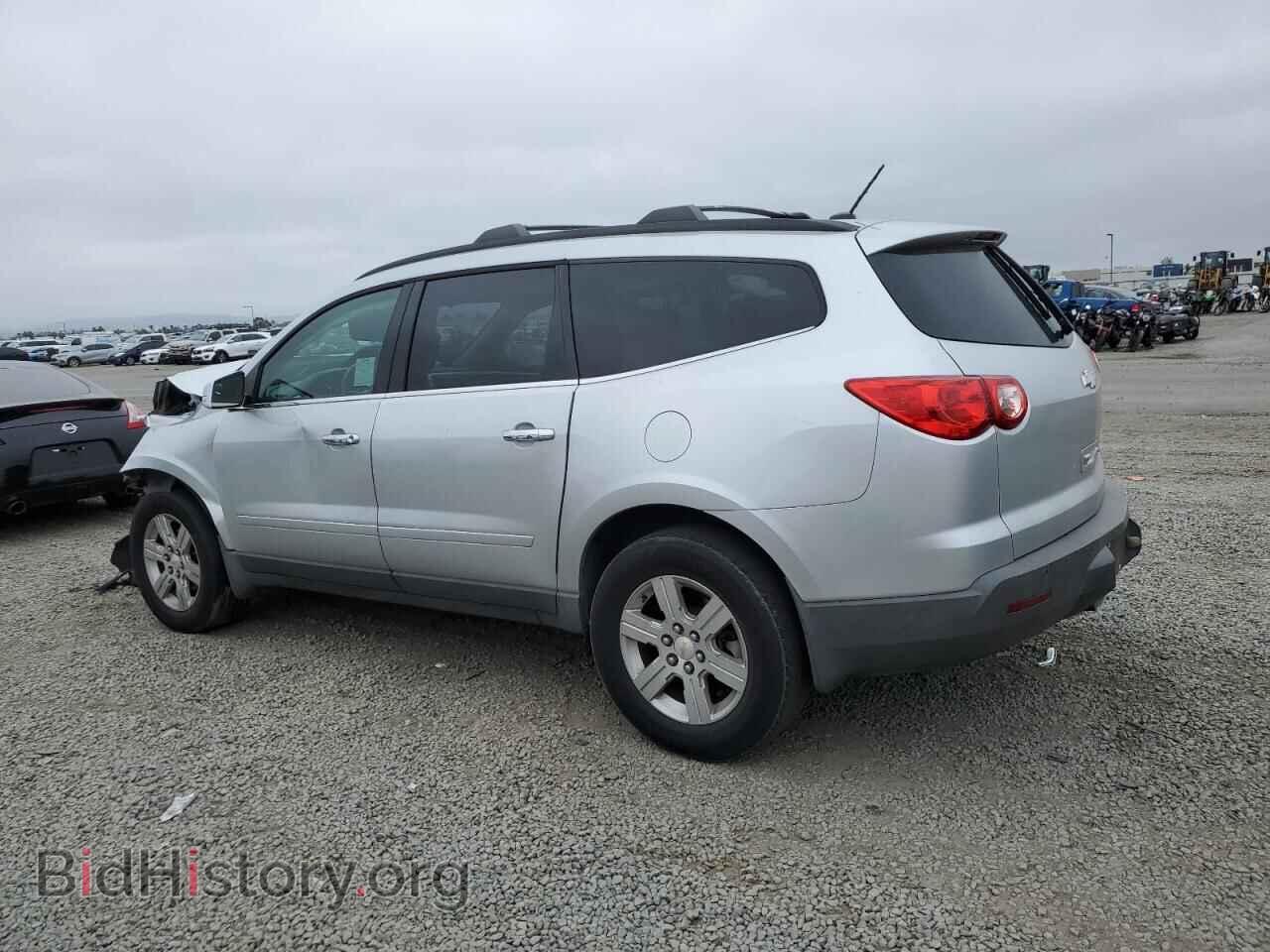 2012 CHEVROLET TRAVERSE - VIN: 1GNKRJED8CJ404170 - Фото 2