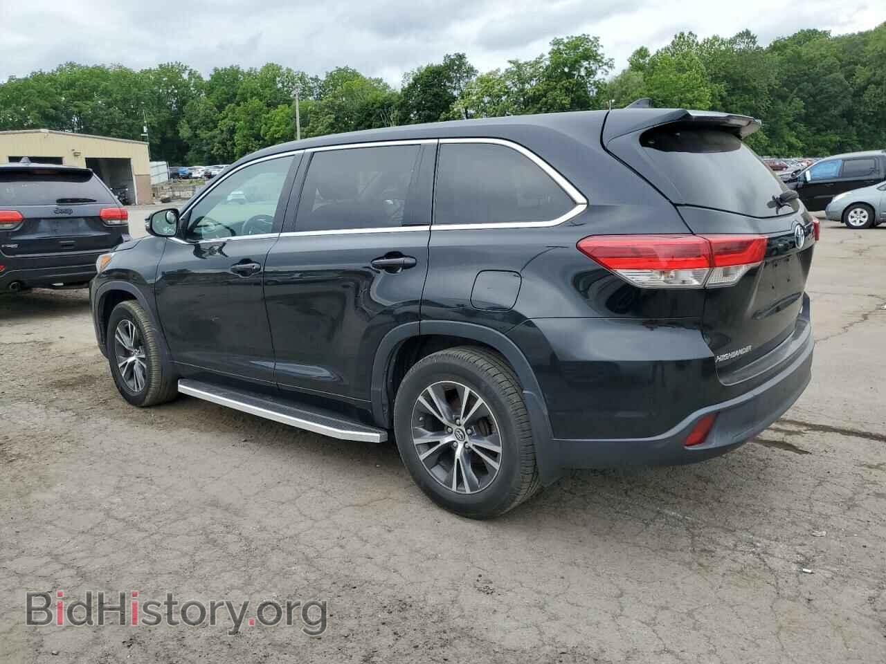 2017 TOYOTA HIGHLANDER - VIN: 5TDBZRFH8HS360710 - Фото 2