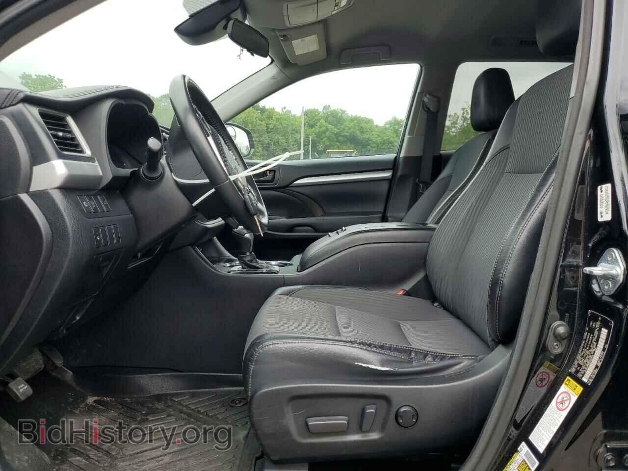 2017 TOYOTA HIGHLANDER - VIN: 5TDBZRFH8HS360710 - Фото 7