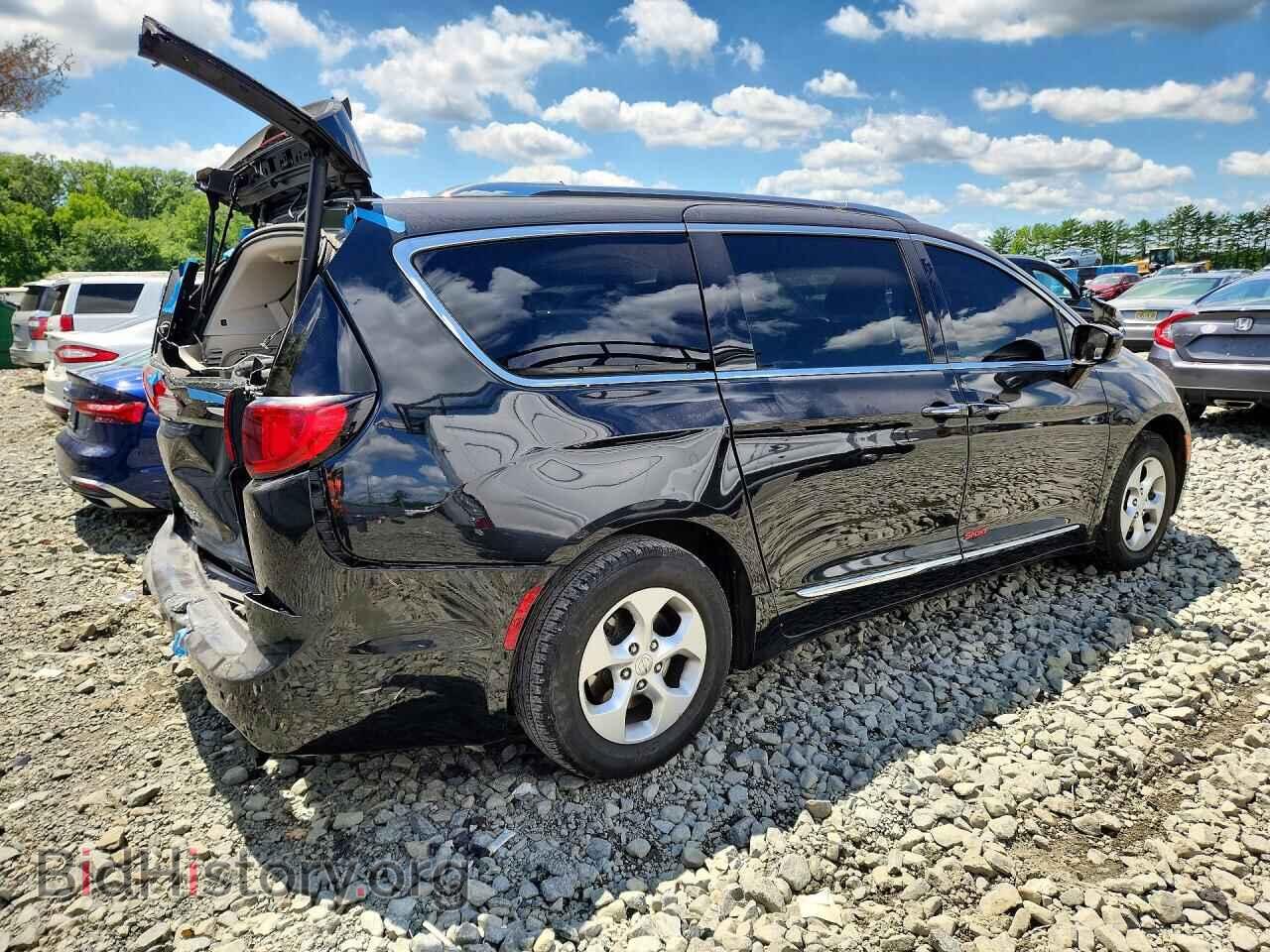 2017 CHRYSLER PACIFICA - VIN: 2C4RC1EG9HR778020 - Photo 3