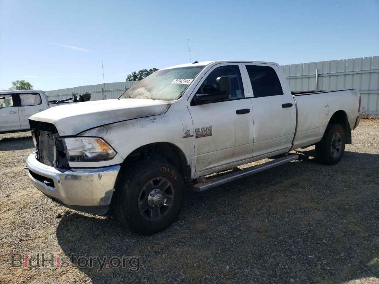 Photo 3C63R3GL9HG550672 - RAM All Models 2017