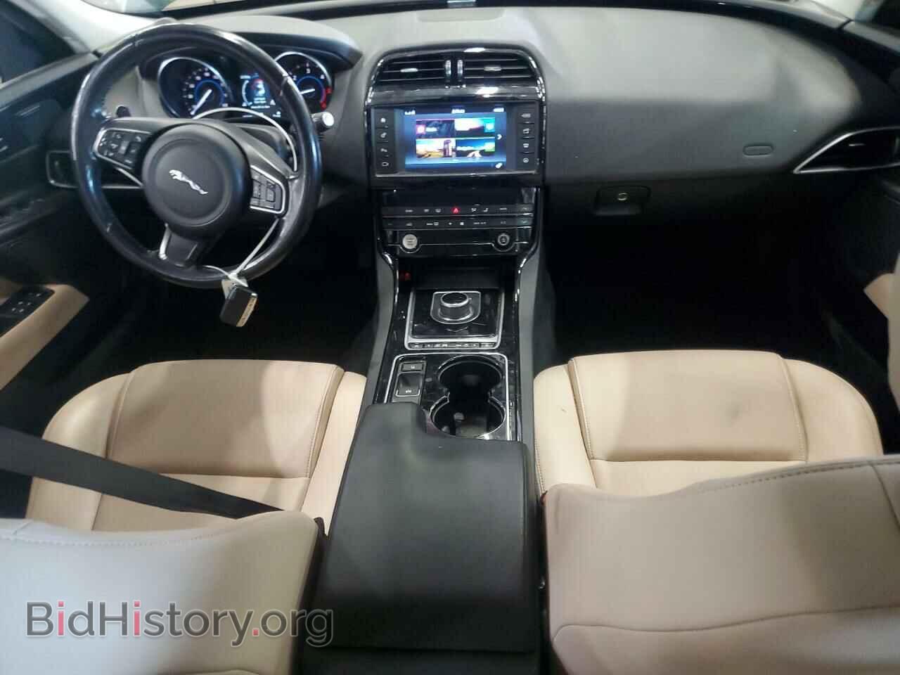 2017 JAGUAR XE - VIN: SAJAJ4BN9HA978618 - Фото 8