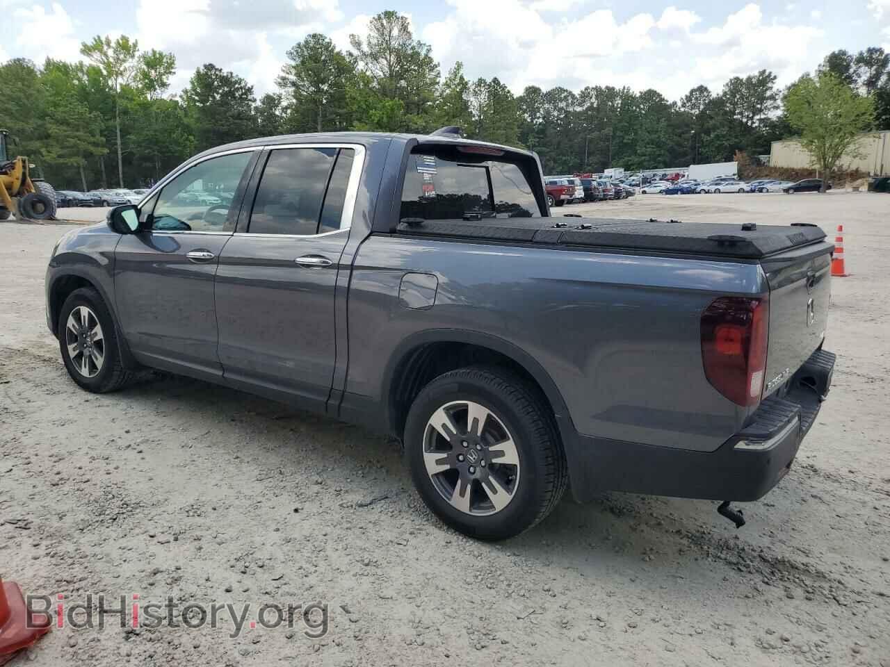 2019 HONDA RIDGELINE - VIN: 5FPYK3F70KB036642 - Фото 2