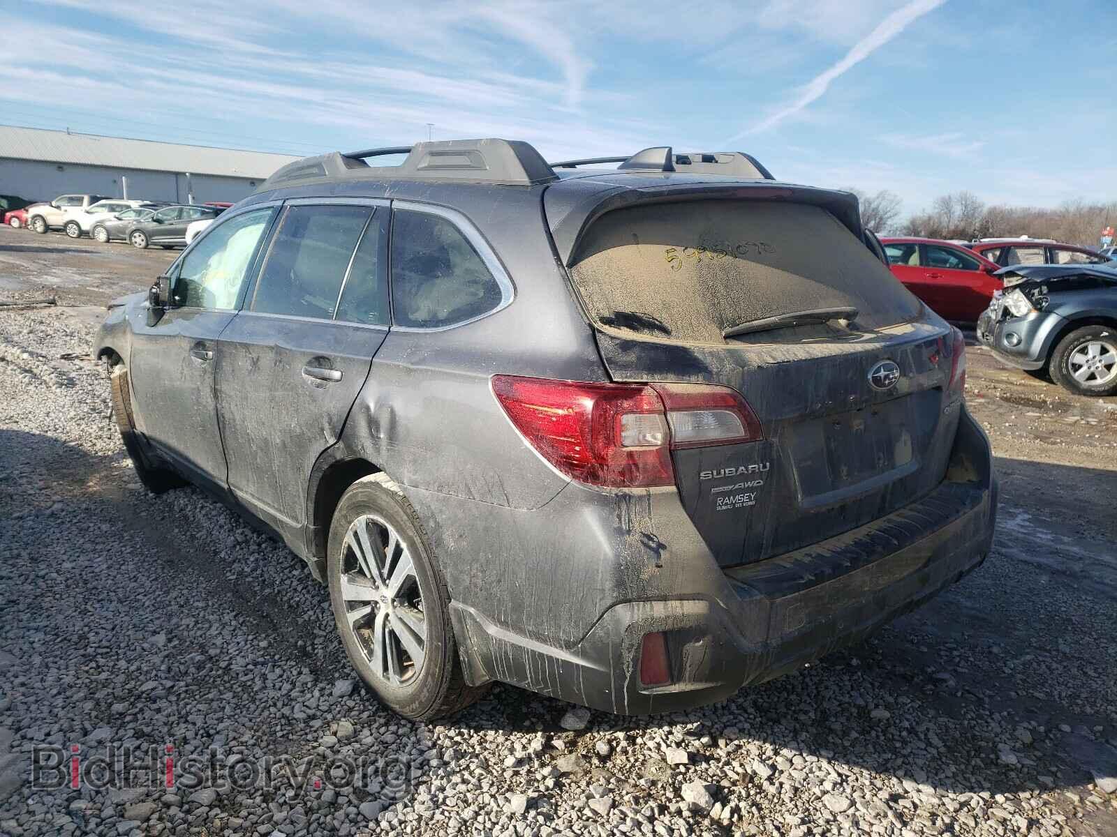 2018 SUBARU OUTBACK - VIN: 4S4BSANC3J3293240 - Фото 3