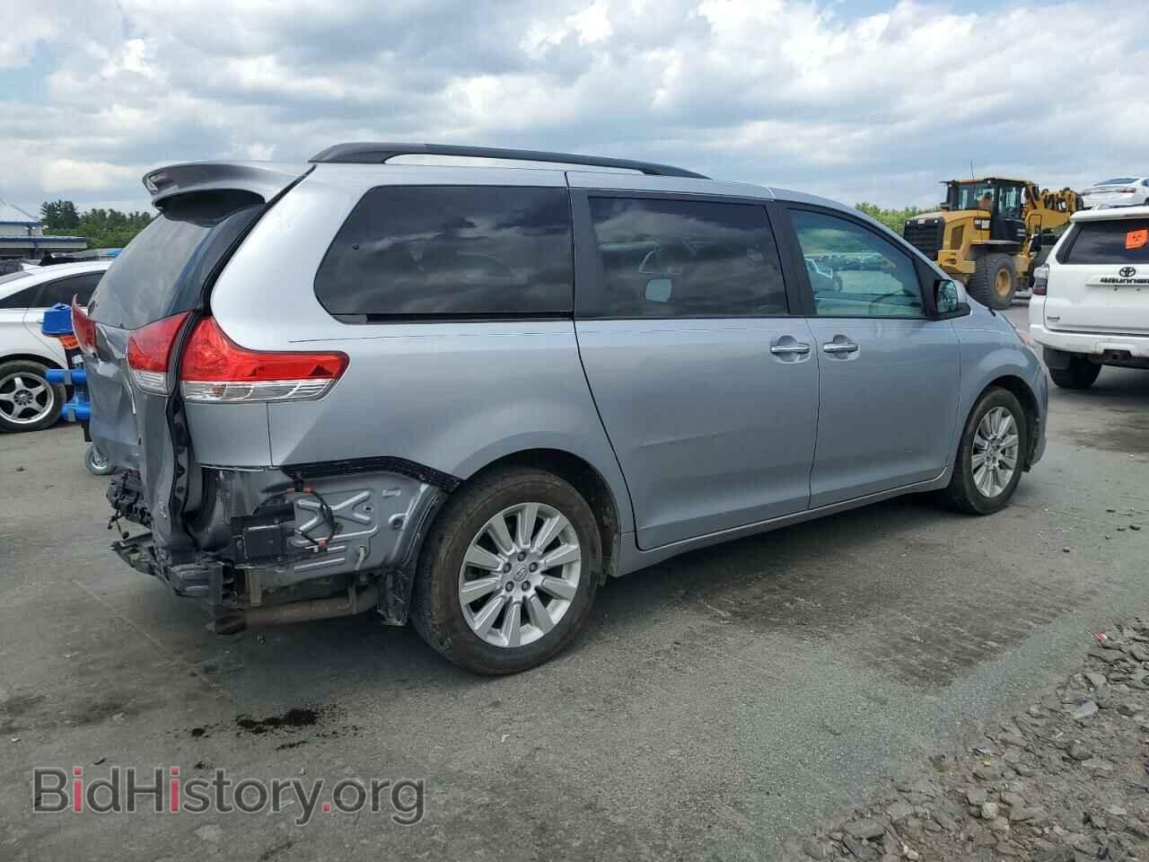2014 TOYOTA All Models - VIN: 5TDDK3DC5ES090140 - Фото 3