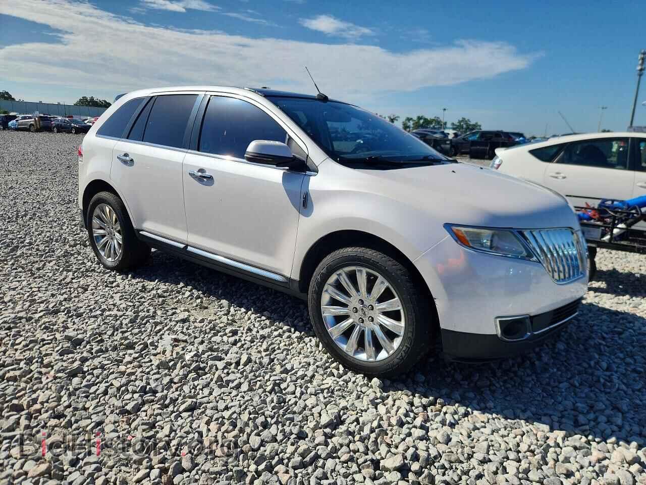 2013 LINCOLN MKX - VIN: 2LMDJ8JK5DBL12865 - Photo 4