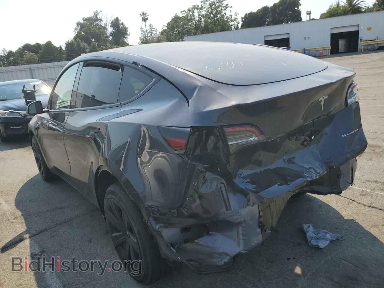 2024 TESLA MODEL Y - VIN: 7SAYGDEE2RF007771 - Фото 2