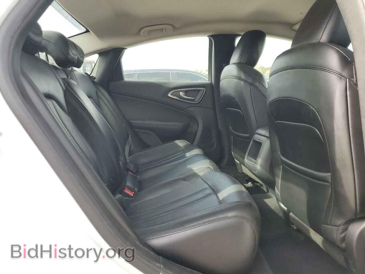 2017 CHRYSLER 200 - VIN: 1C3CCCABXHN511563 - Фото 10