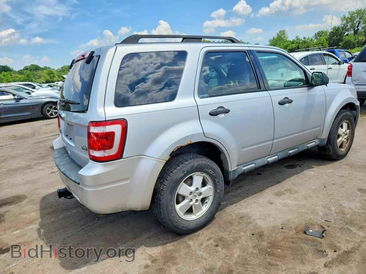 2011 FORD ESCAPE - VIN: 1FMCU9DG8BKC53471 - Фото 3