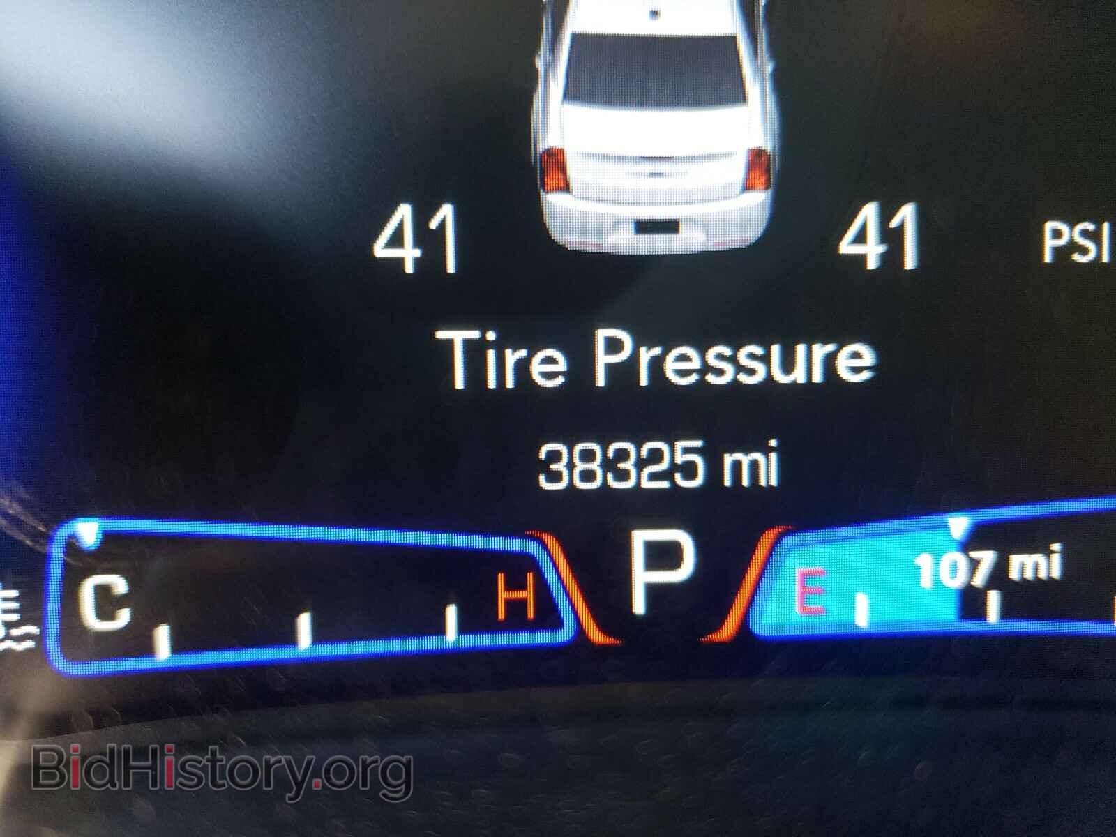 2019 CHRYSLER 300 - VIN: 2C3CCABG3KH516571 - Фото 8