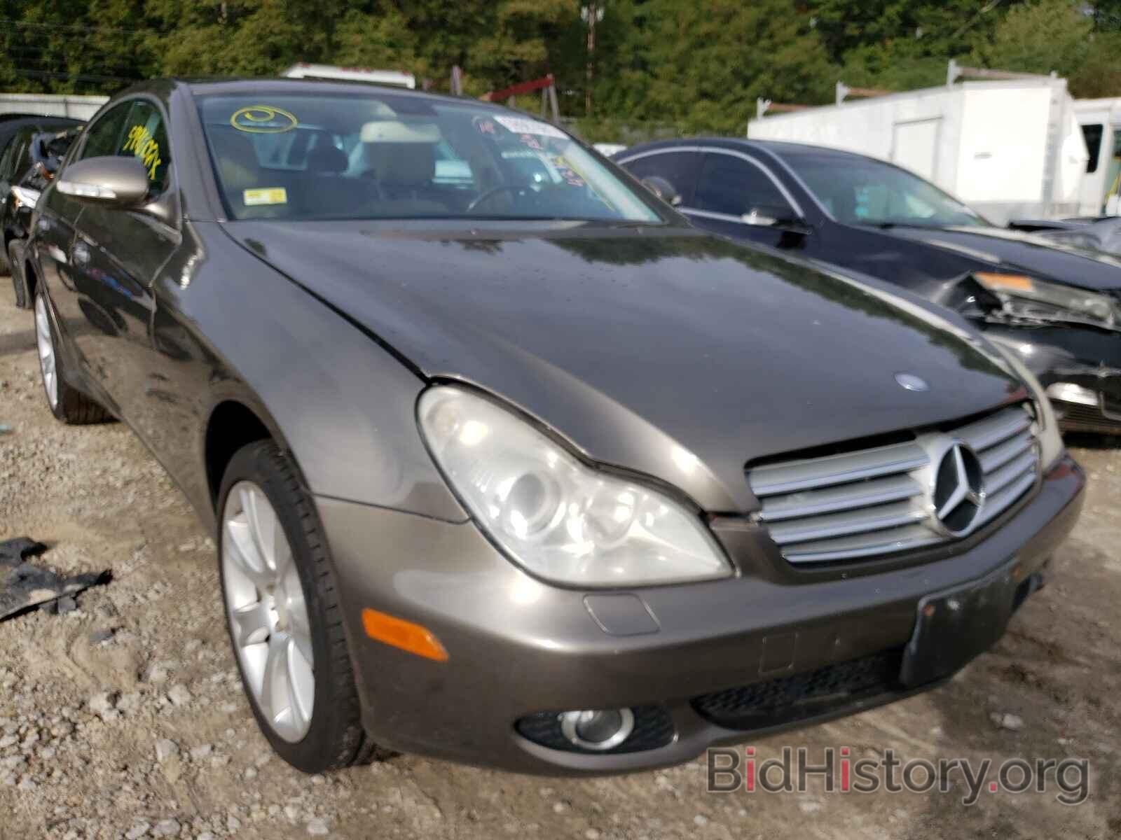 Photo WDDDJ72X38A117374 - MERCEDES-BENZ CLS-CLASS 2008