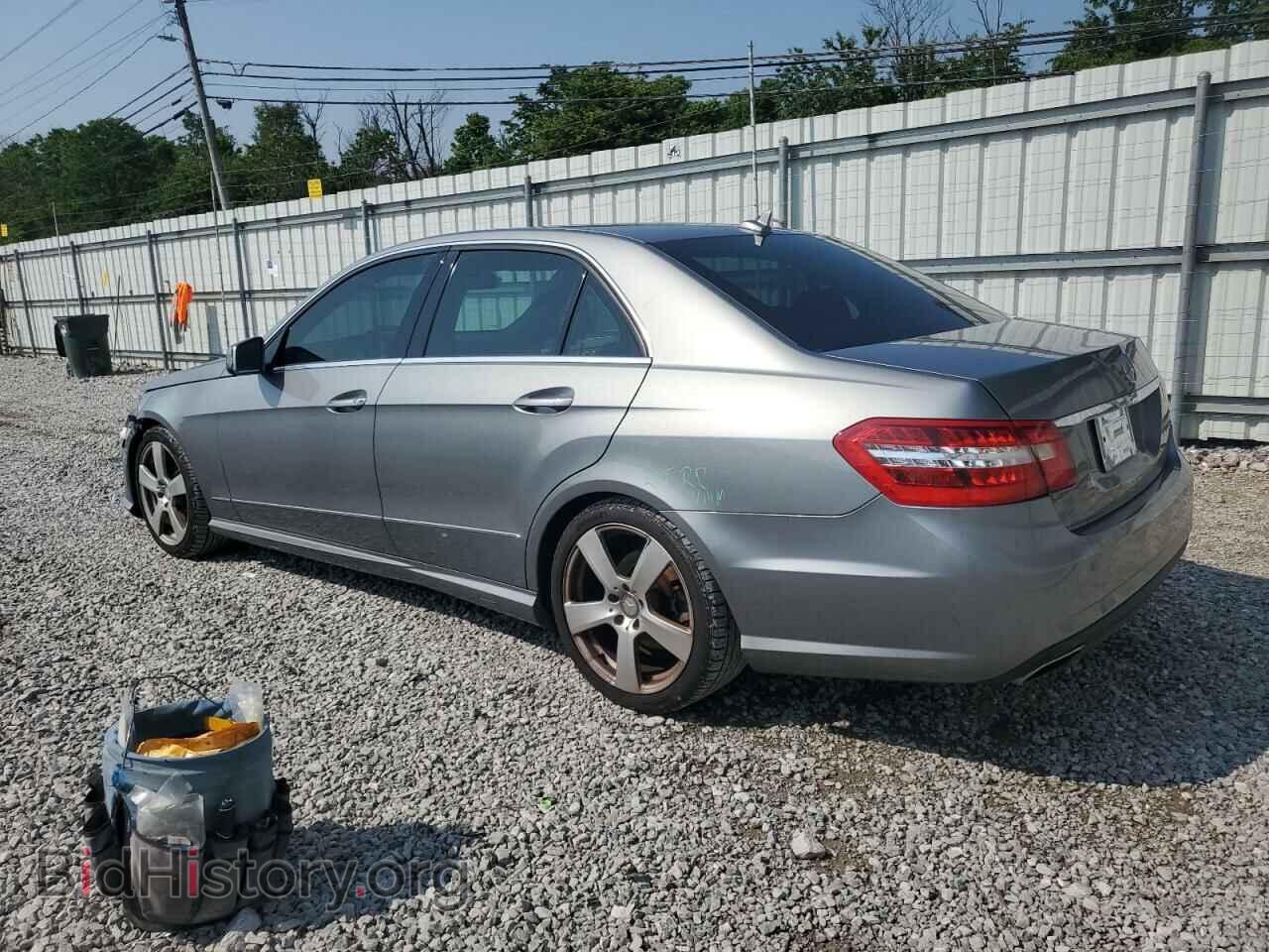2013 MERCEDES-BENZ E-CLASS - VIN: WDDHF5KB8DA729821 - Фото 2