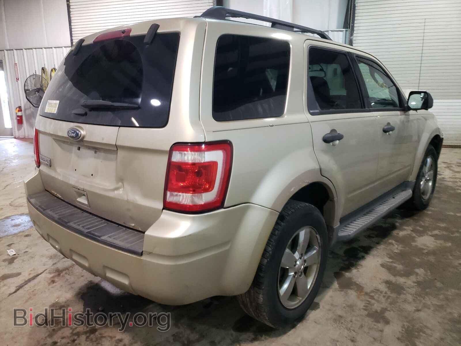 2011 FORD ESCAPE - VIN: 1FMCU9D70BKB17755 - Фото 4