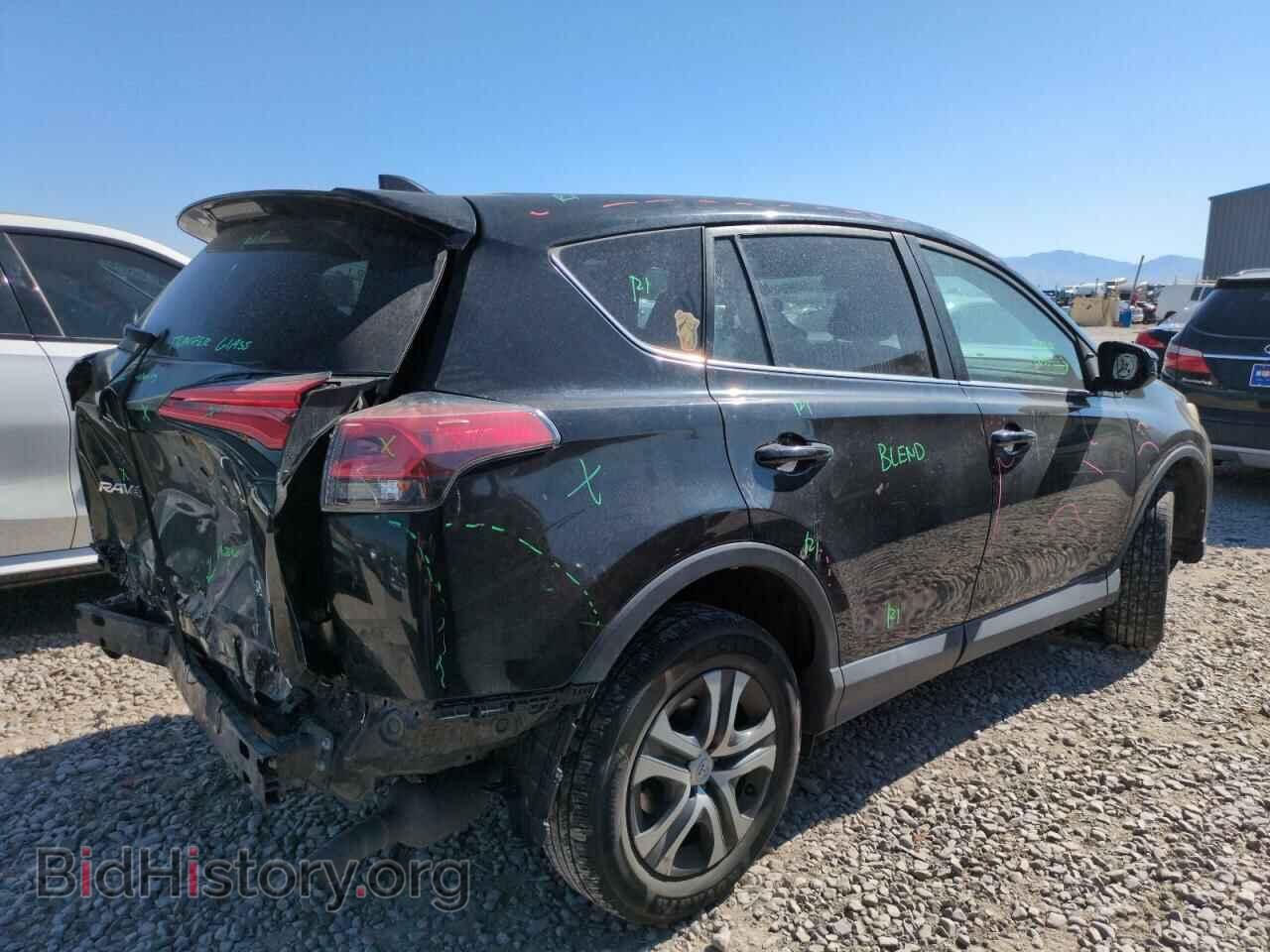 2018 TOYOTA RAV4 - VIN: 2T3BFREV5JW724358 - Фото 3