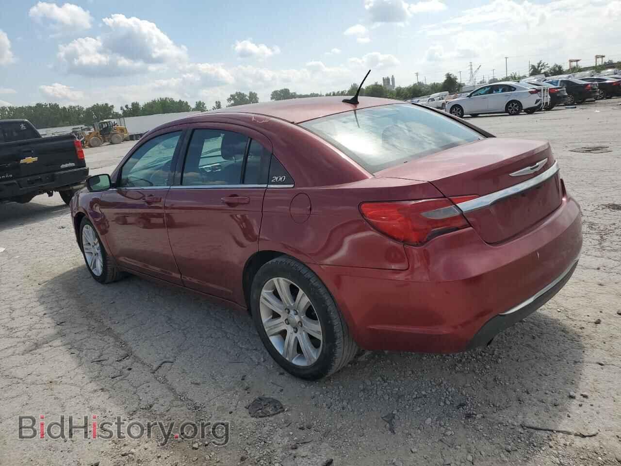 2012 CHRYSLER 200 - VIN: 1C3CCBBG5CN304124 - Фото 2