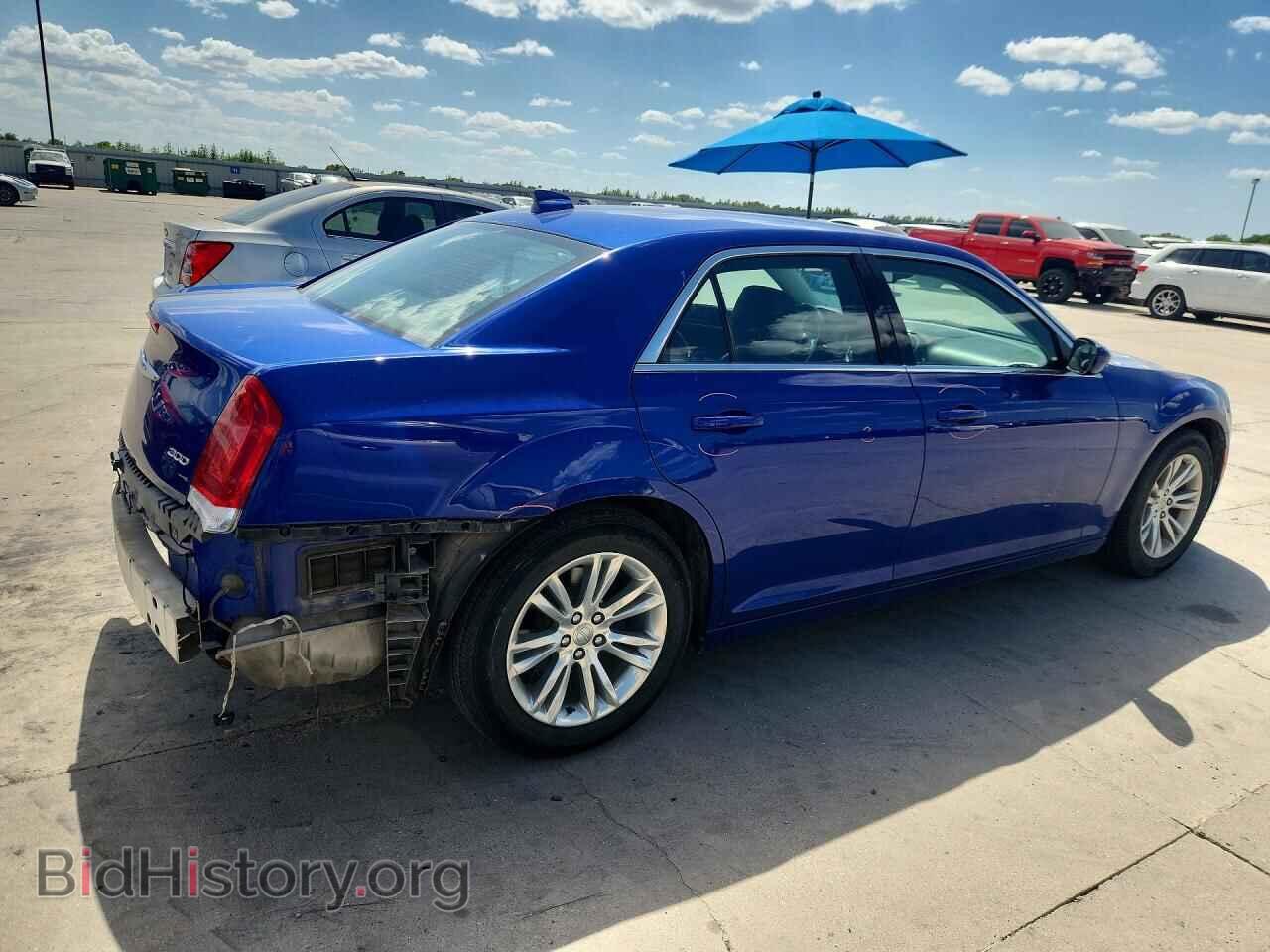 2019 CHRYSLER 300 - VIN: 2C3CCAAG1KH517204 - Photo 3