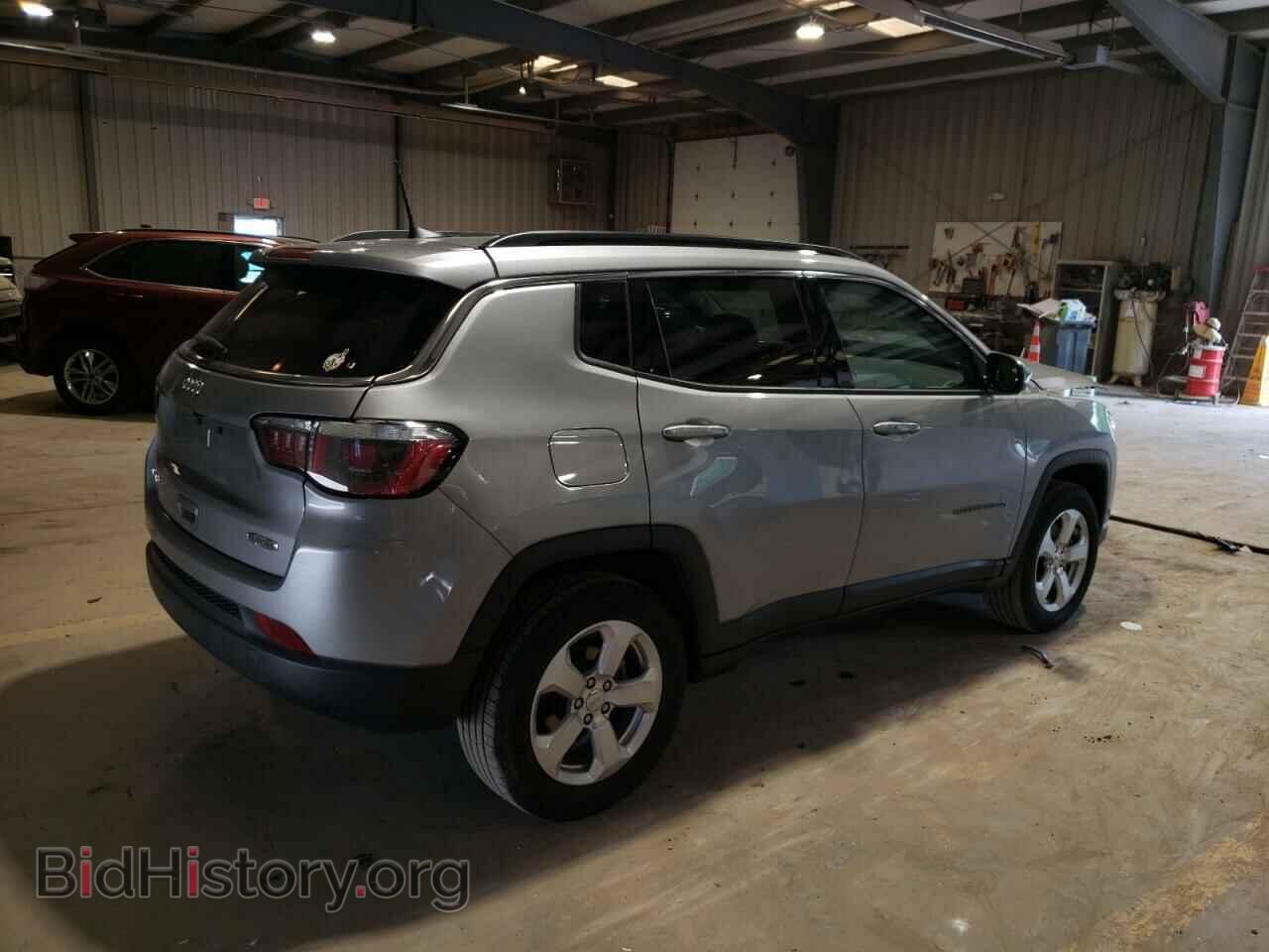 2019 JEEP COMPASS - VIN: 3C4NJDBB7KT670093 - Фото 3
