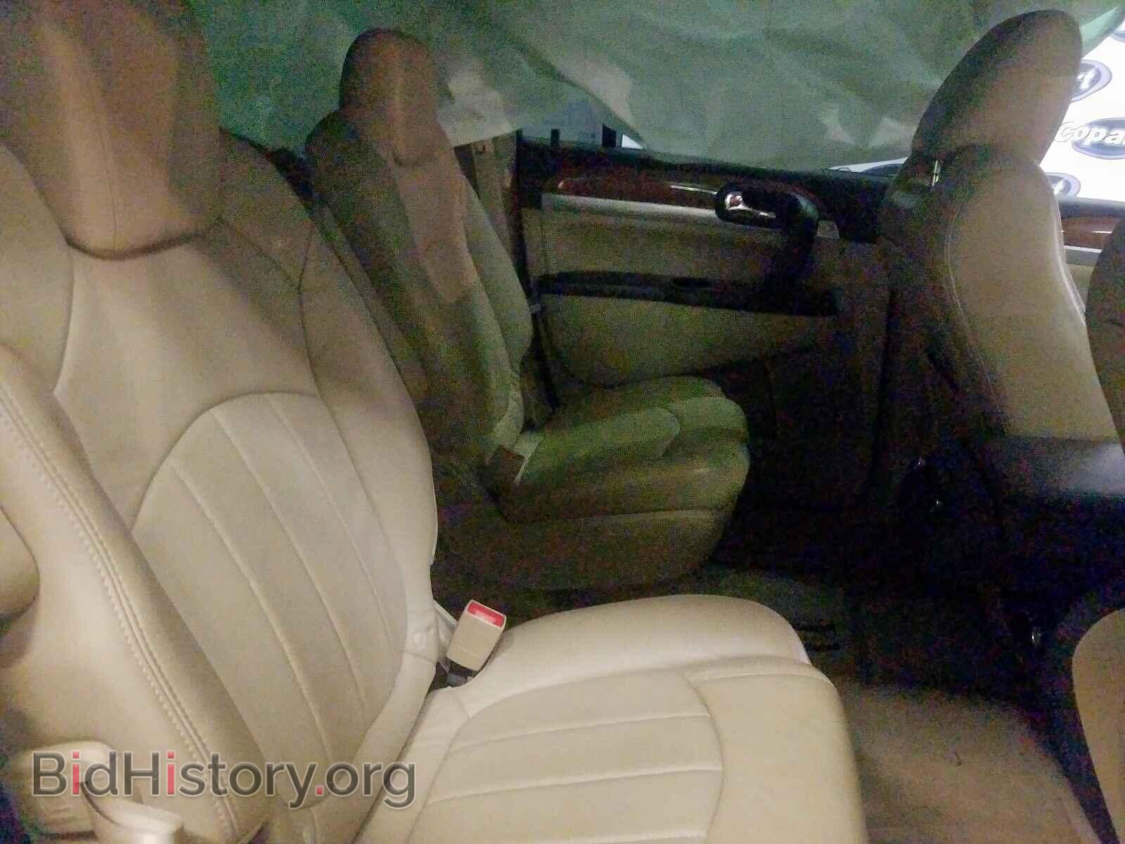 2010 BUICK ENCLAVE - VIN: 5GALVCED9AJ210721 - Photo 6