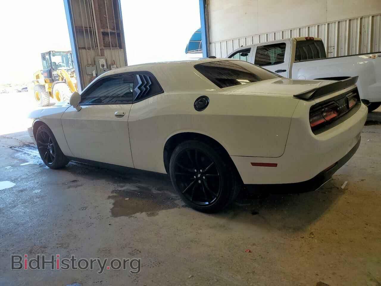 2018 DODGE CHALLENGER - VIN: 2C3CDZAG3JH310209 - Photo 2