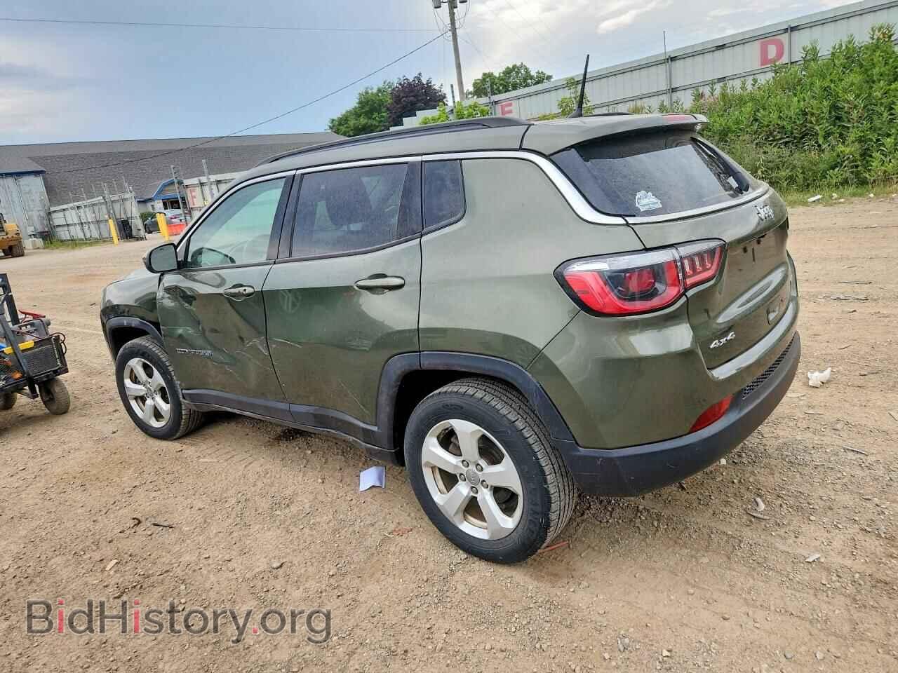2017 JEEP COMPASS - VIN: 3C4NJDBB4HT647041 - Photo 2
