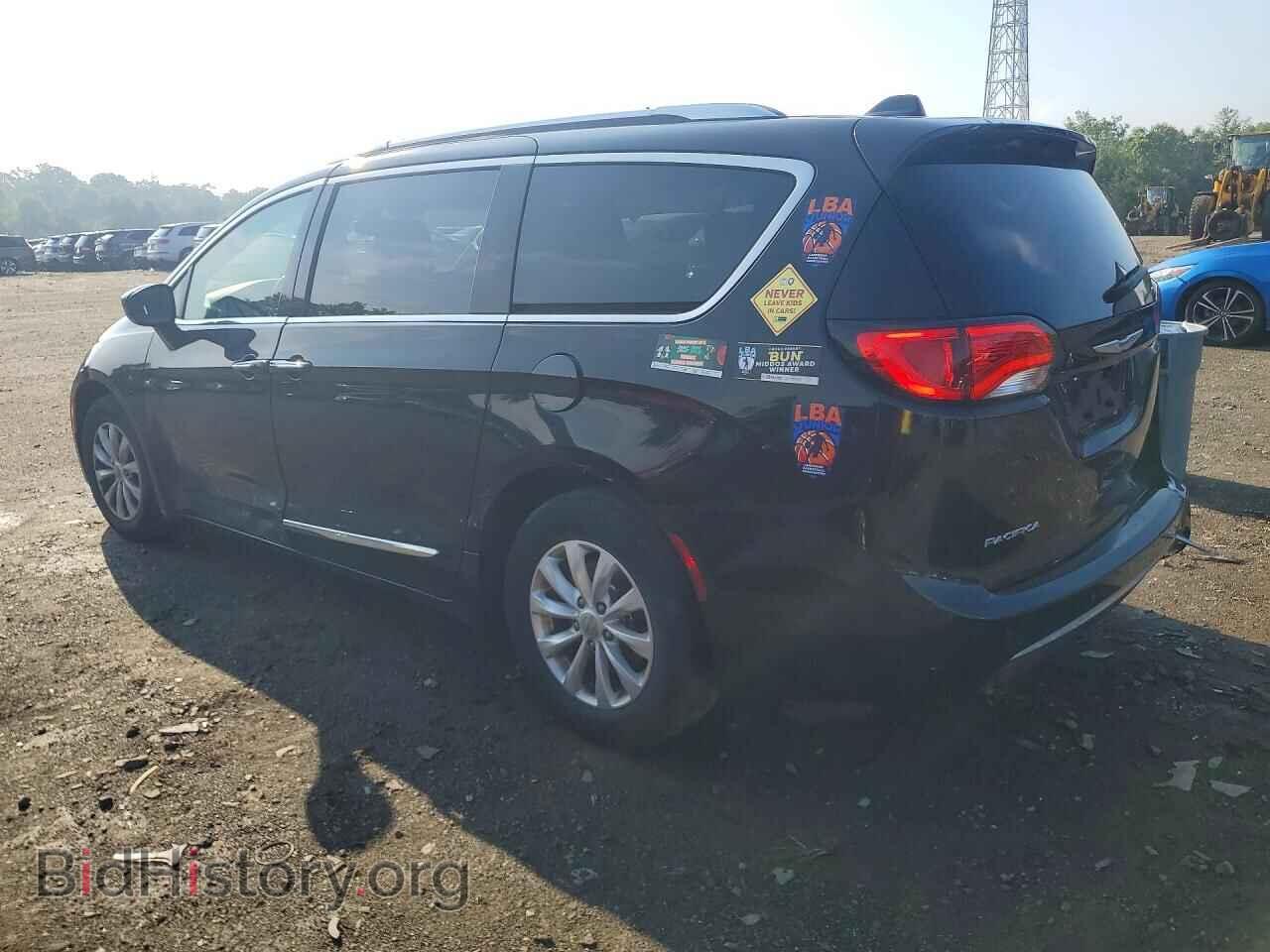 2019 CHRYSLER PACIFICA - VIN: 2C4RC1BG9KR526084 - Photo 2