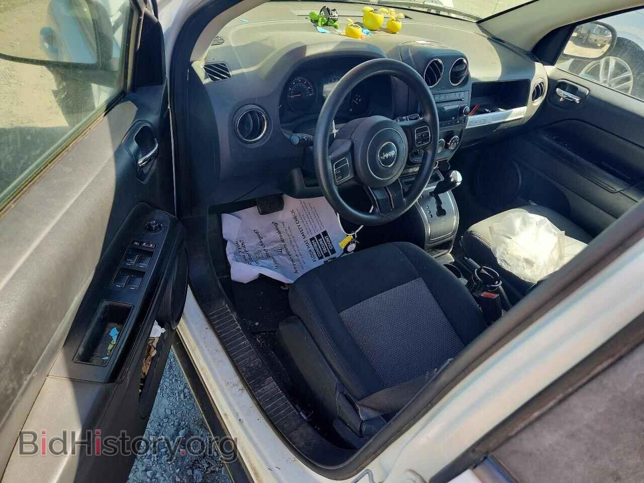 2015 JEEP COMPASS - VIN: 1C4NJDBB7FD206717 - Photo 8