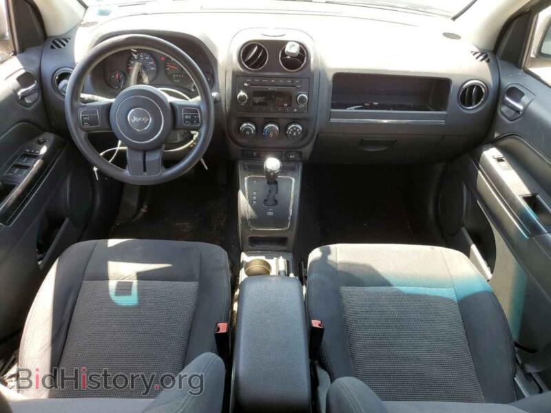 2011 Jeep COMPASS (VIN 1J4NT1FB9BD241041) — фото 8 из 12