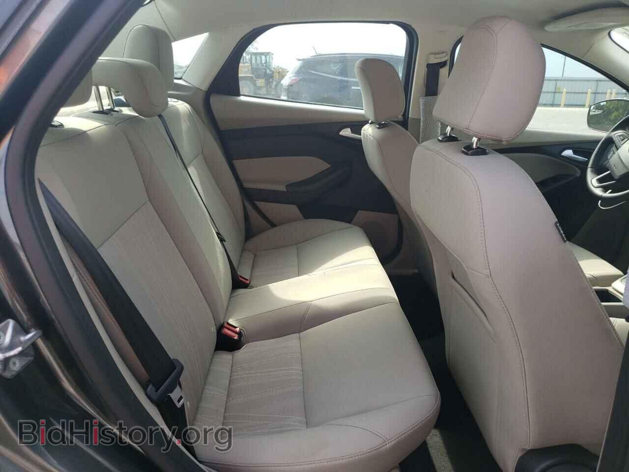2016 FORD FOCUS - VIN: 1FADP3F22GL393375 - Photo 10