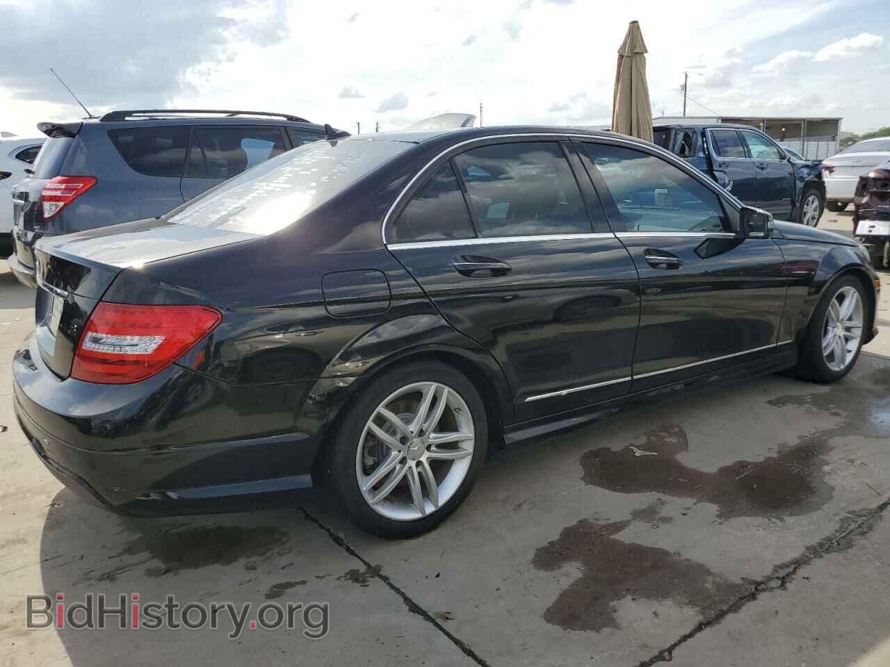 2013 MERCEDES-BENZ C-CLASS - VIN: WDDGF4HB7DR272787 - Фото 3