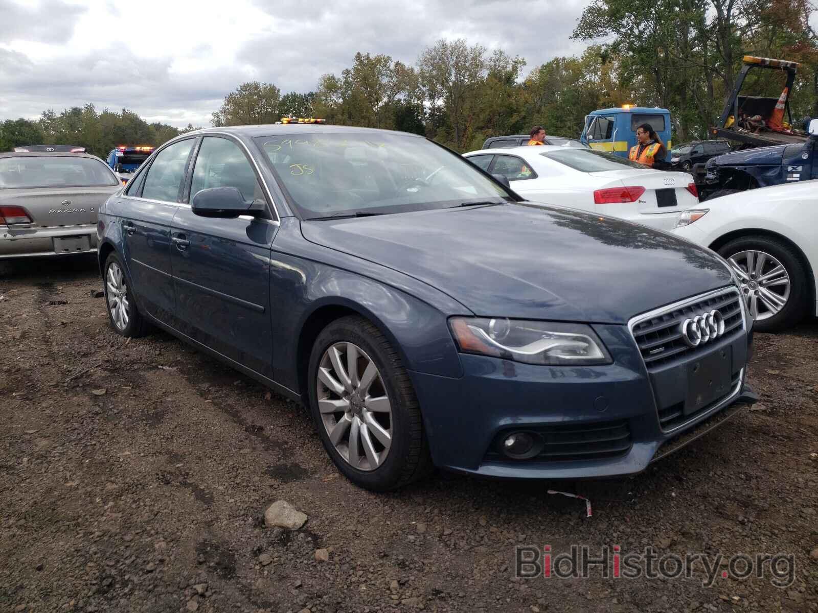 Фотография WAUFFAFL8AN004153 - AUDI A4 2010