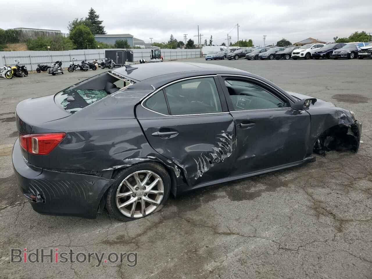 2011 LEXUS IS - VIN: JTHBF5C22B5136782 - Photo 3