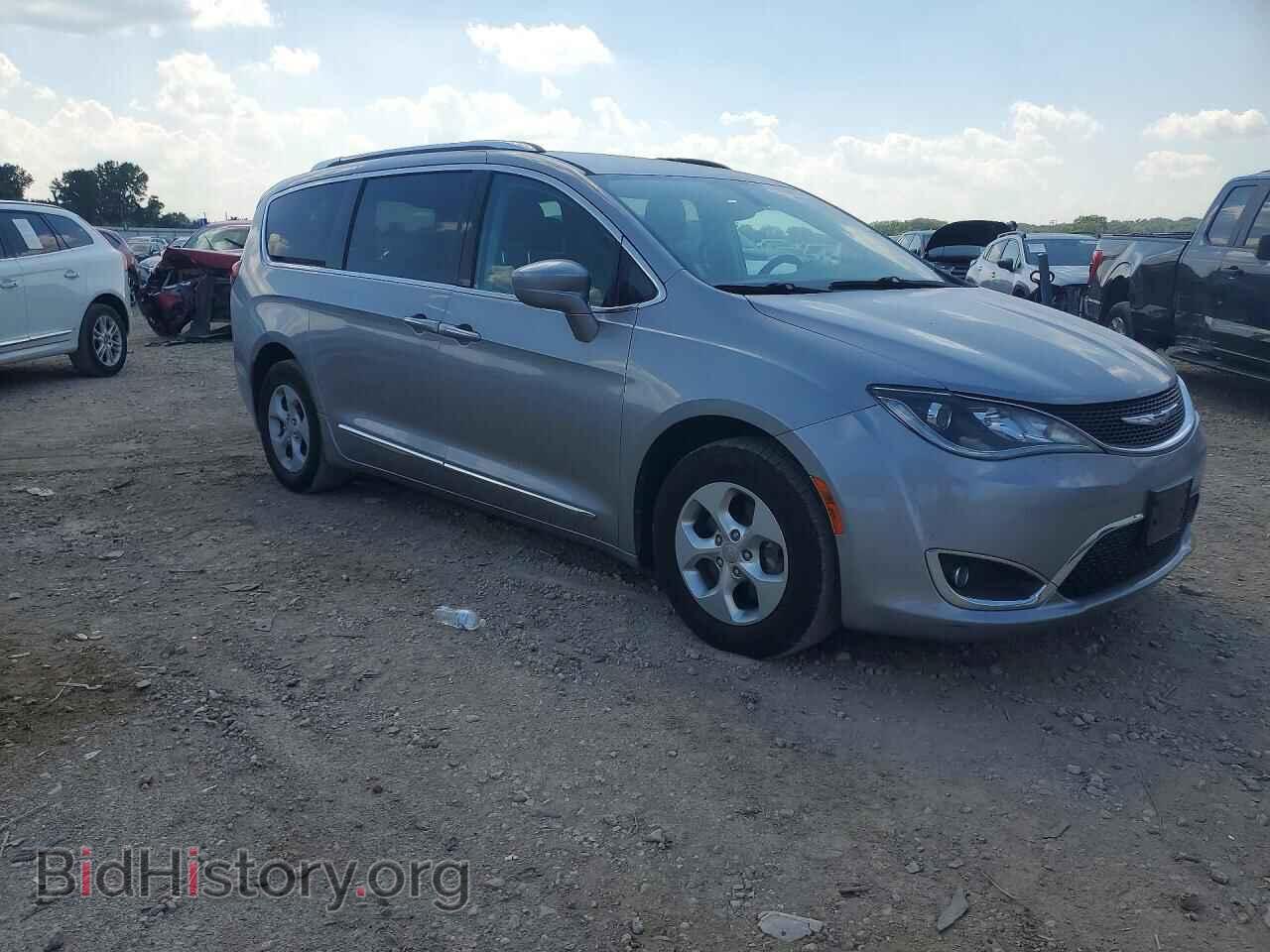 2017 CHRYSLER PACIFICA - VIN: 2C4RC1EGXHR628191 - Photo 4