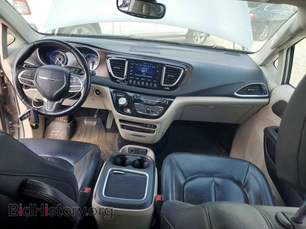 2017 CHRYSLER PACIFICA - VIN: 2C4RC1EGXHR628191 - Photo 8