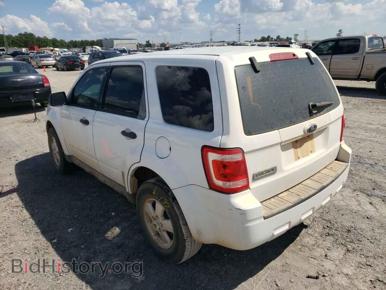 2009 FORD ESCAPE - VIN: 1FMCU02789KB19598 - Фото 3